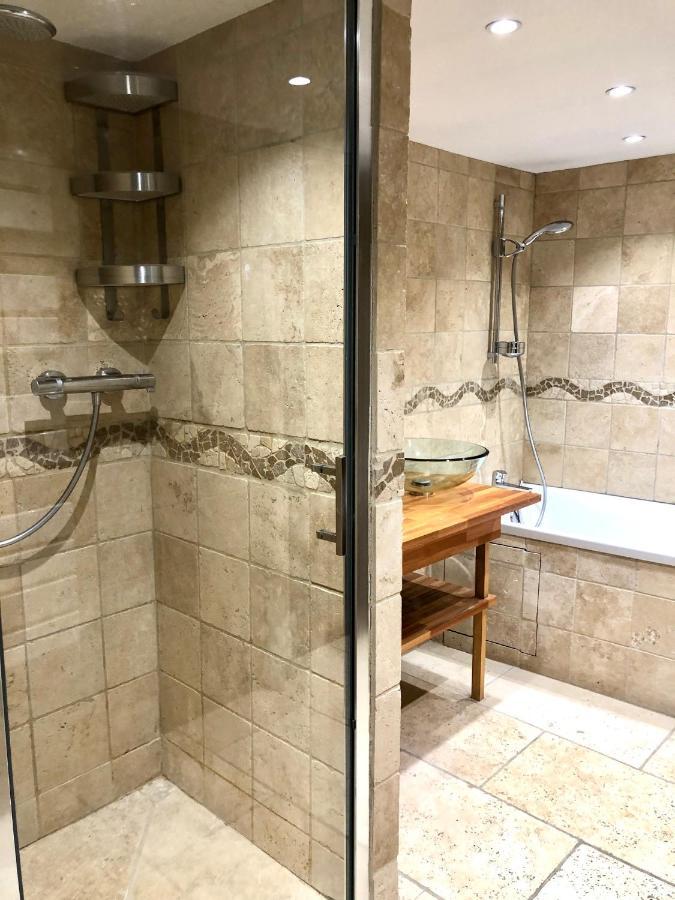 פריז Magnifique Loft Appartement Chalet Climatise Buttes Chaumont מראה חיצוני תמונה